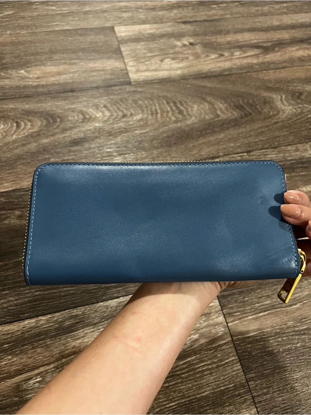COACH Accordion Blue Leather Zip Continental Wallet with Gold Hardware
